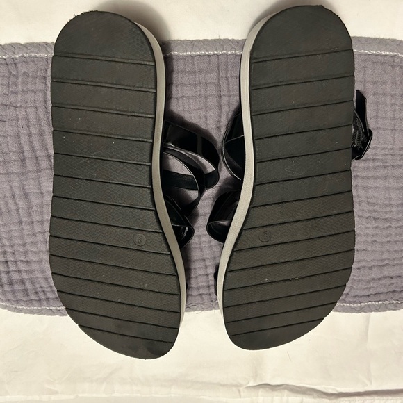 A new day sandal size 9 - Picture 5 of 6